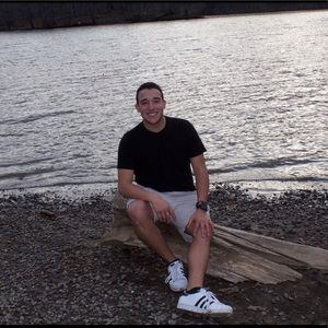 Meet your Posher, Angelo